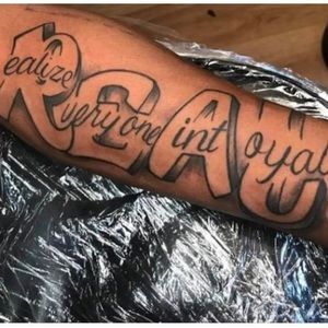 Meet your Posher, Courtney